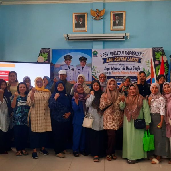 Rumah Zakat menggelar edukasi wirausaha bagi penerima program OK OCE Peduli di Malang untuk meningkatkan pengetahuan marketing dan pengembangan usaha.