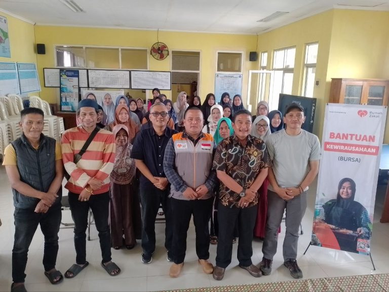 Pelatihan Kewirausahaan Rumah Zakat Dorong UMKM Sukamulya Naik Kelas