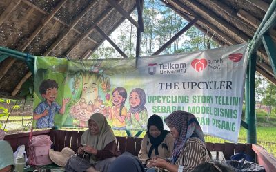 Telkom University Gandeng Rumah Zakat Kembangkan Kriya Pelepah Pisang untuk Pemberdayaan Perempuan di Garut