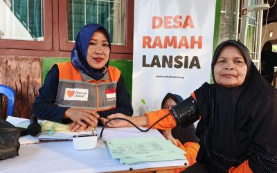 Rumah Zakat Gelar Posyandu Lansia Rutin untuk Tingkatkan Kesehatan Lansia