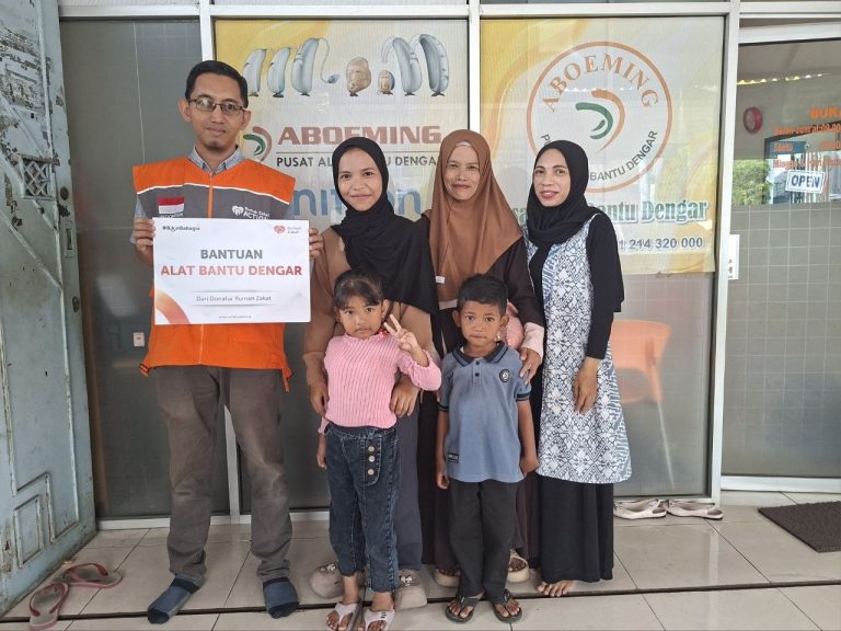 Rumah Zakat Salurkan Alat Bantu Dengar untuk Annasya, Hadirkan Harapan Baru untuk Masa Depannya