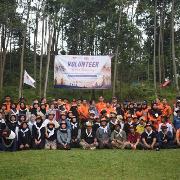 (Rumah Zakat menggelar Volunteer Basic Training (VBT) 2026 selama tiga hari sejak tanggal 10–12 Juli 2026 di Camping Ground Villa Pink, Taman Nasional Gunung Halimun Salak, Kabupaten Bogor.)