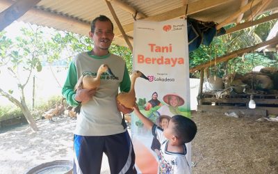 Senyum Berkah dari 40 Butir Telur, Rumah Zakat Dukung Kemandirian Pak Tolib melalui Program Peternak Bebek Petelur