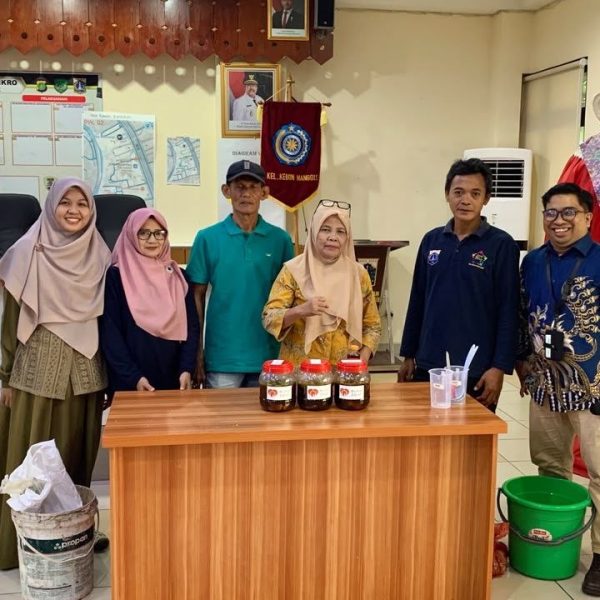 Rumah Zakat dan Perhimpunan Filantropi Indonesia menggelar workshop pengelolaan sampah terpadu di Kebon Manggis untuk membangun masyarakat peduli lingkungan.