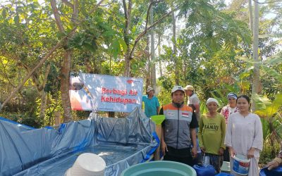 Rumah Zakat Salurkan 7 Truk Tangki Air Bersih untuk Warga Terdampak Kekeringan di Lumajang