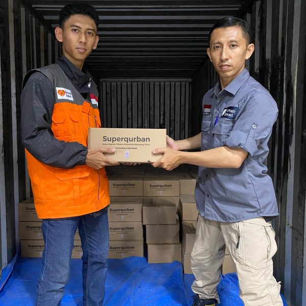 Rumah Zakat Kirim 15.000 Superqurban untuk Penyintas…