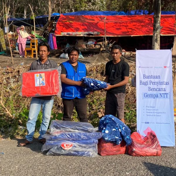 Paragon Corp bersama Rumah Zakat menyalurkan bantuan untuk penyintas gempa NTT di Manggarai