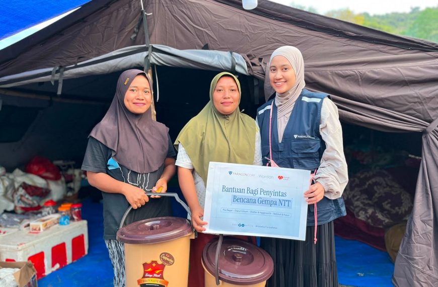Rumah Zakat dan Paragon menyalurkan bantuan untuk penyintas gempa di Manggarai Timur
