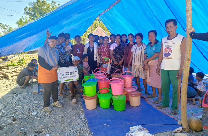 IMSA Care bersama Rumah Zakat menyalurkan 25 Hygiene Kits untuk warga terdampak gempa di Aeramo