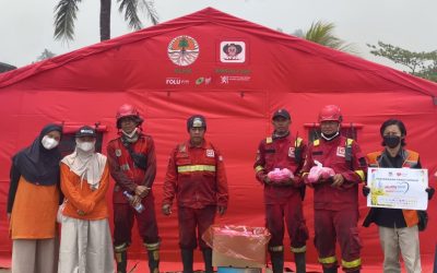 Superindo Bersama Rumah Zakat Support logistik kepada tim Pemadam Karhutla Sumsel