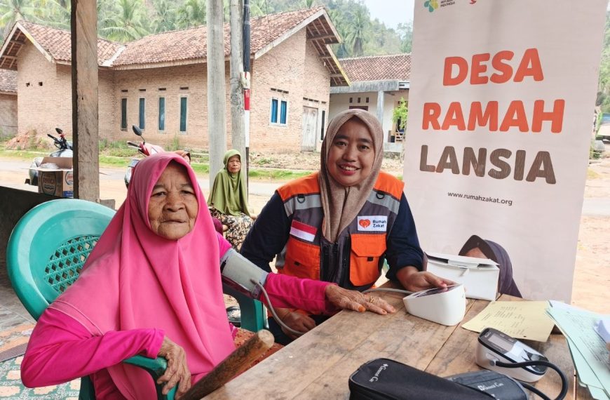 Rumah Zakat menggelar Posyandu Lansia di Dusun Umbul Baru, Pesawaran