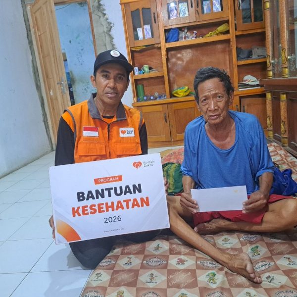 Rumah Zakat menyalurkan bantuan kesehatan door-to-door bagi lansia di Cilegon