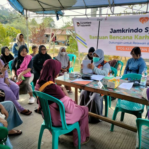 Jamkrindo Syariah bersama Rumah Zakat menghadirkan Pos Kesehatan bagi masyarakat dan relawan karhutla di Samarinda
