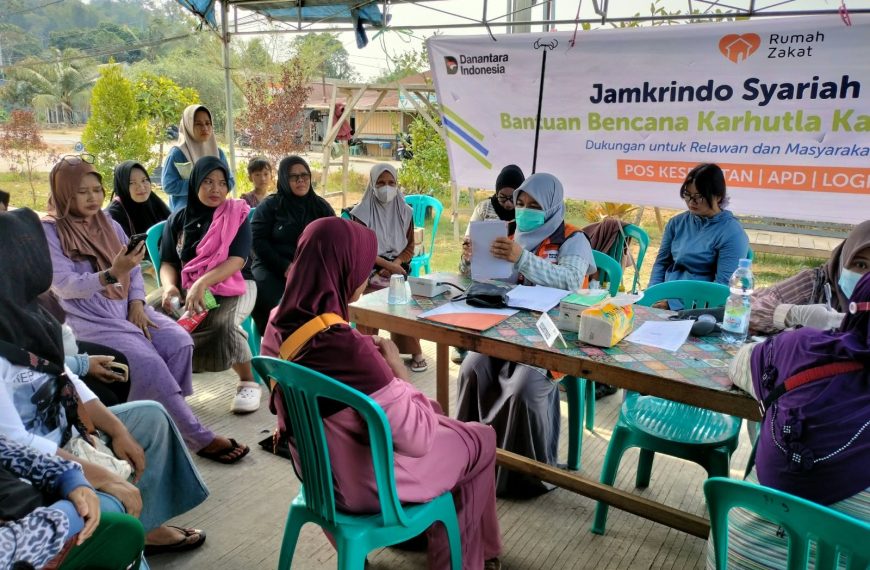 Jamkrindo Syariah bersama Rumah Zakat menghadirkan Pos Kesehatan bagi masyarakat dan relawan karhutla di Samarinda