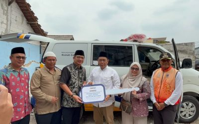 BPKH Bersama Rumah Zakat Salurkan Mobil Jenazah untuk Warga Jakarta Barat
