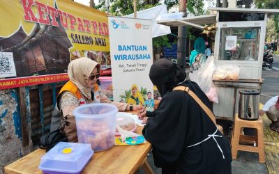OK OCE PEDULI Bersama Rumah Zakat Dukung 10 UMKM Johar Baru Naik Kelas
