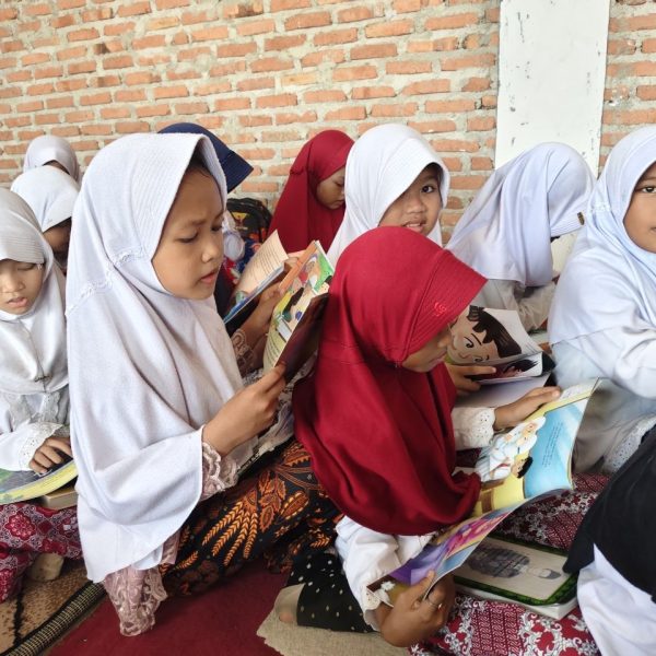 Pojok Baca Hadir di Rumah Al-Qur’an Tumbuhkan&hellip;
