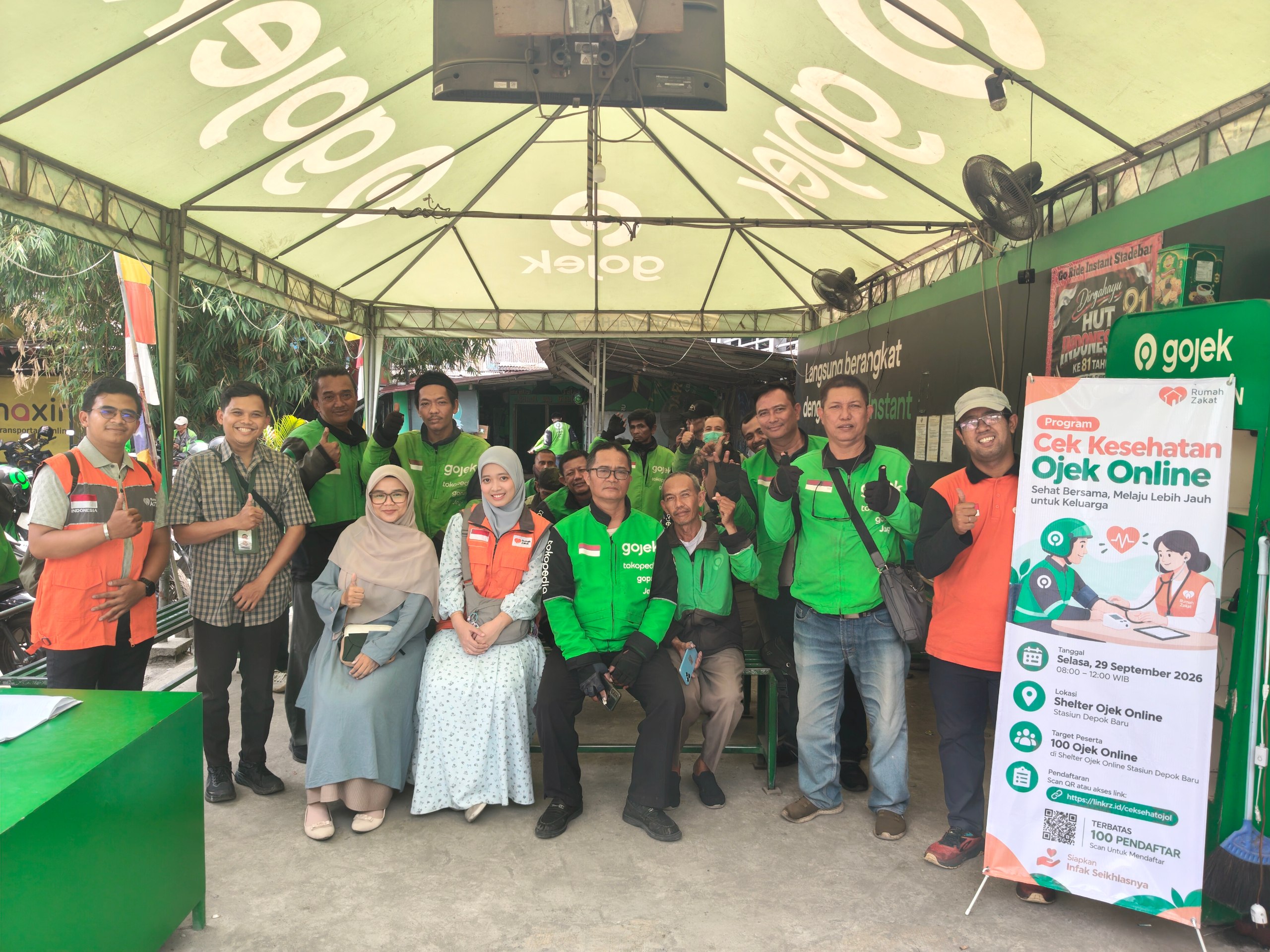 Rumah Zakat menggelar pemeriksaan kesehatan metabolik gratis bagi pengemudi ojol di Depok