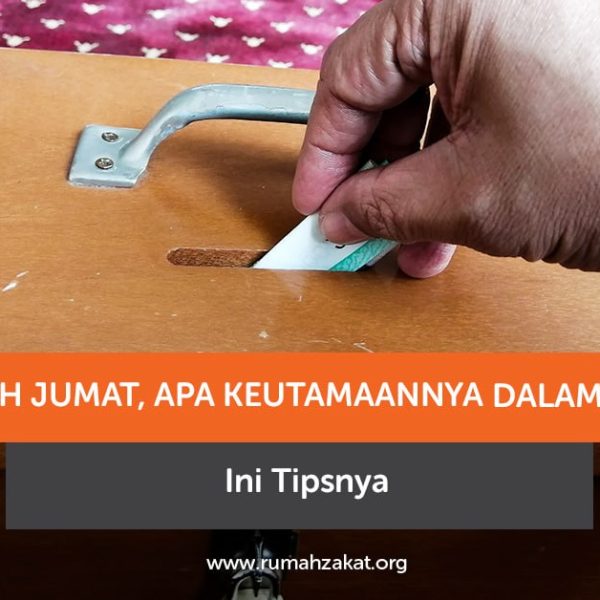 Ilustrasi berbagi sedekah pada hari Jumat kepada orang yang membutuhkan