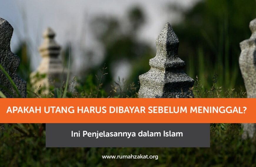 Ilustrasi seseorang mencatat utang dan merencanakan pelunasannya sebagai bentuk tanggung jawab dalam Islam.