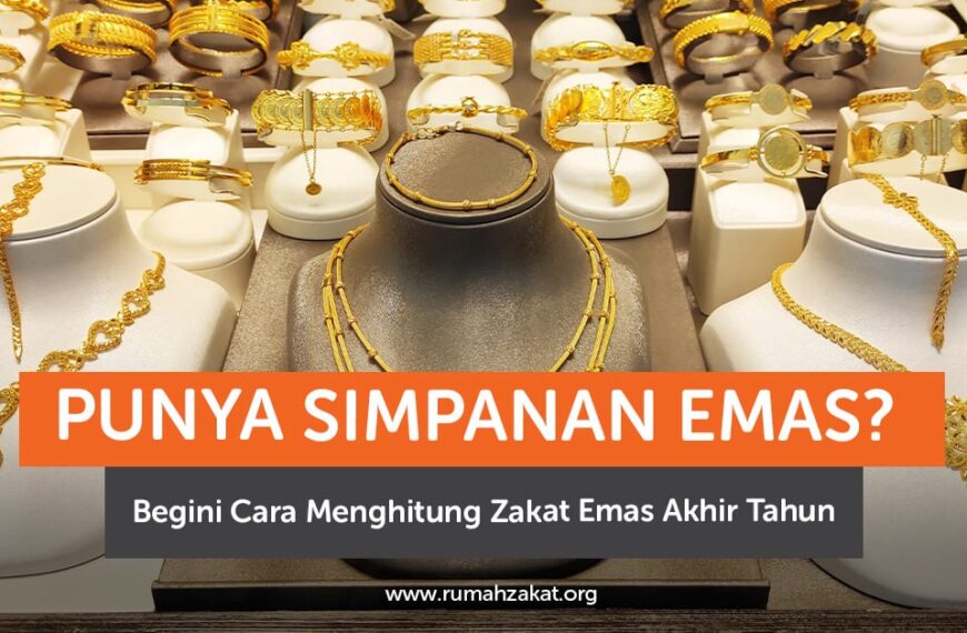 Ilustrasi emas batangan dan perhiasan sebagai gambaran simpanan emas yang perlu diperhitungkan zakatnya.